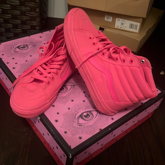 Vans Shoes - Vans high top